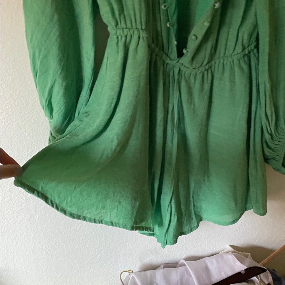 Petal & Pup Green Romper - Picture 4 of 7